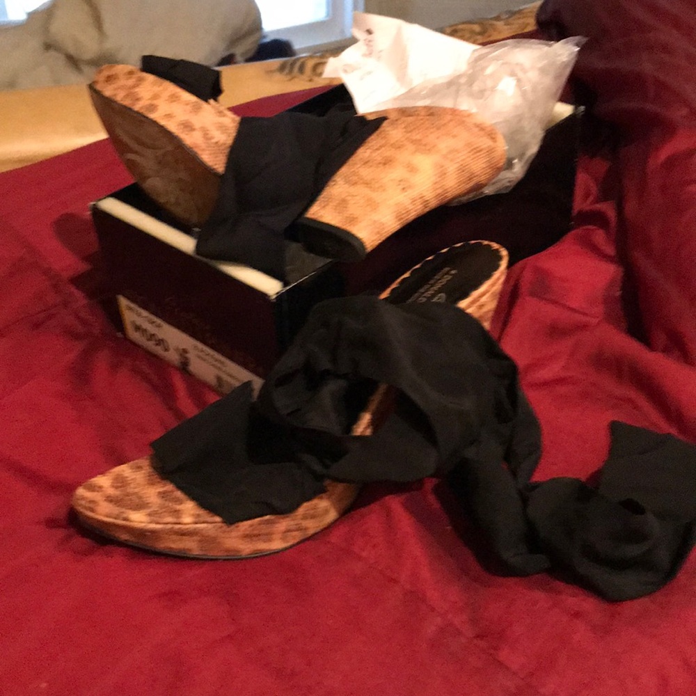 Wedge sandles